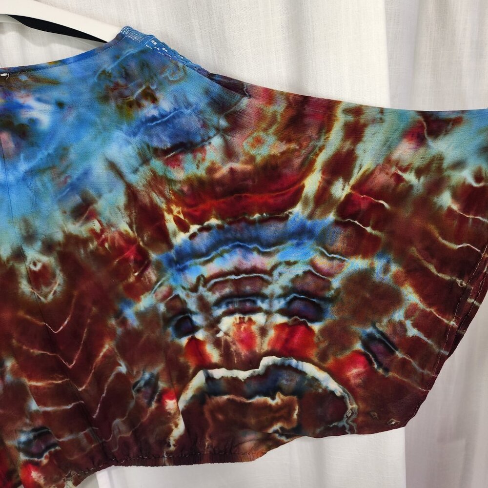 Oregon Rain Tie Dyed Batwing Cardigan in Reds, Blues, and Earth Tones | 1X - Picture 6 of 9